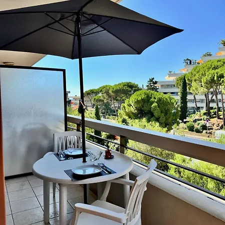 2 Pieces Bord De - Parking-clim-piscine * Villeneuve-Loubet